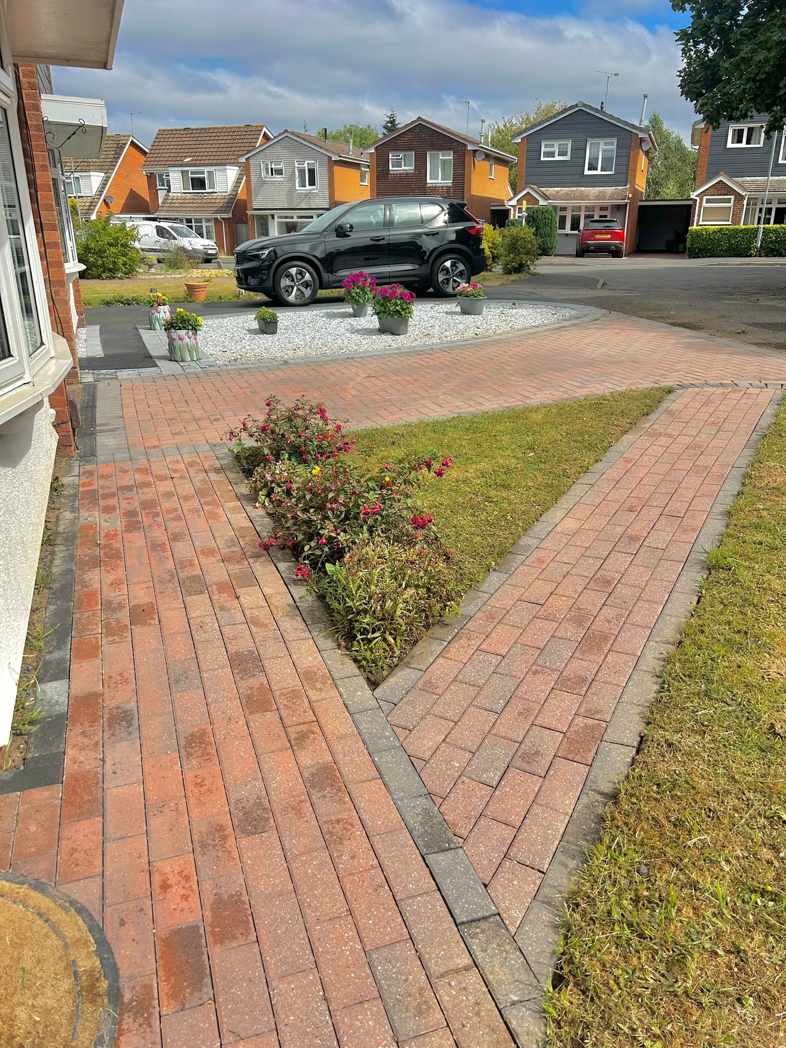 Pro Clean Services providing professional roof, driveway and exterior cleaning